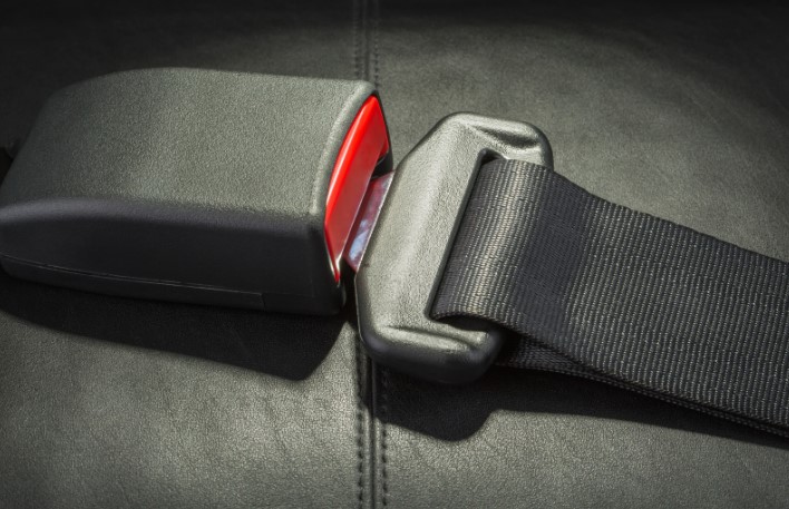 ремень безопасности сработал после аварии как вернуть в исходное положение ремень безопасности сработал после аварии как вернуть в исходное положение